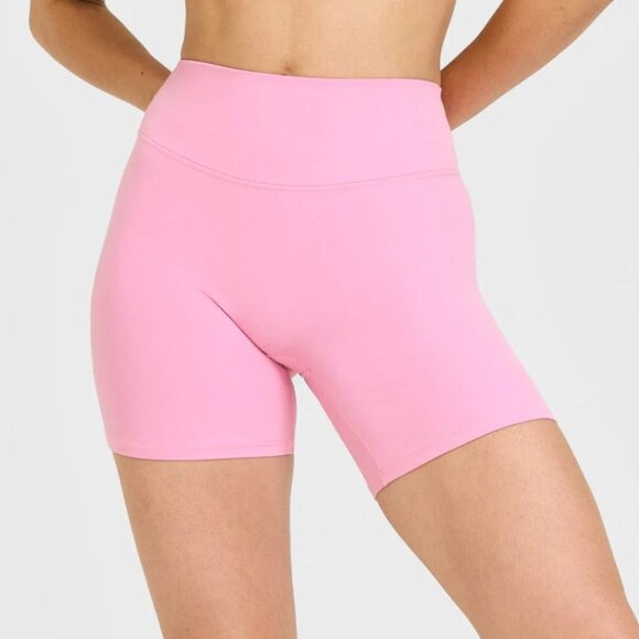 SoftMotion™ High Waisted Shorts 6" with White Logo - Picture 3 of 5